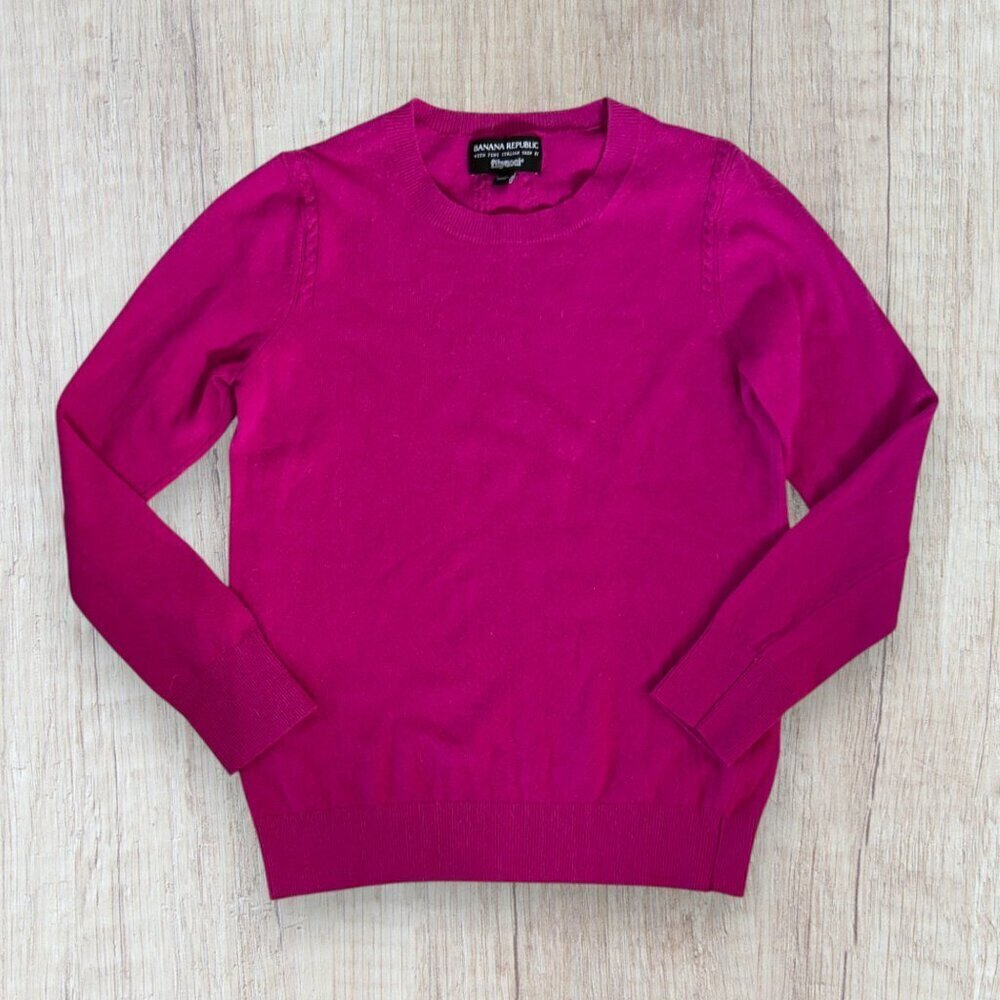 Banana Republic Women's Fuchsia Pink 100% Cashmere Sweater Crew Neck Size Small